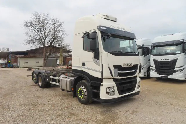 IVECO AS260S42 Y/FP - Fahrgestell LKW: das Bild 1 IVECO AS260S42 Y/FP - Fahrgestell LKW: das Bild 1