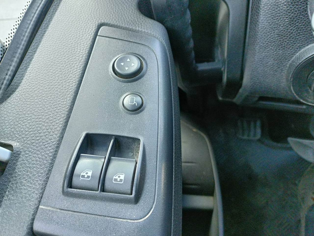 IVECO EUROCARGO 80E22K - Fahrgestell LKW: das Bild 3 IVECO EUROCARGO 80E22K - Fahrgestell LKW: das Bild 3