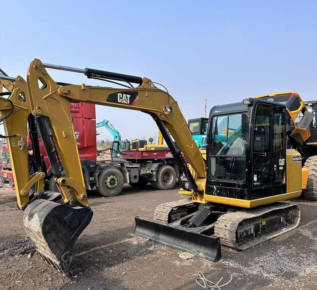 Caterpillar 306E - Minibagger: das Bild 3 Caterpillar 306E - Minibagger: das Bild 3