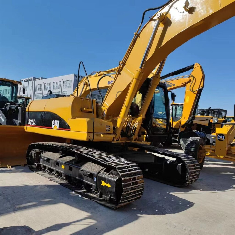 Caterpillar 325C - Kettenbagger: das Bild 3 Caterpillar 325C - Kettenbagger: das Bild 3