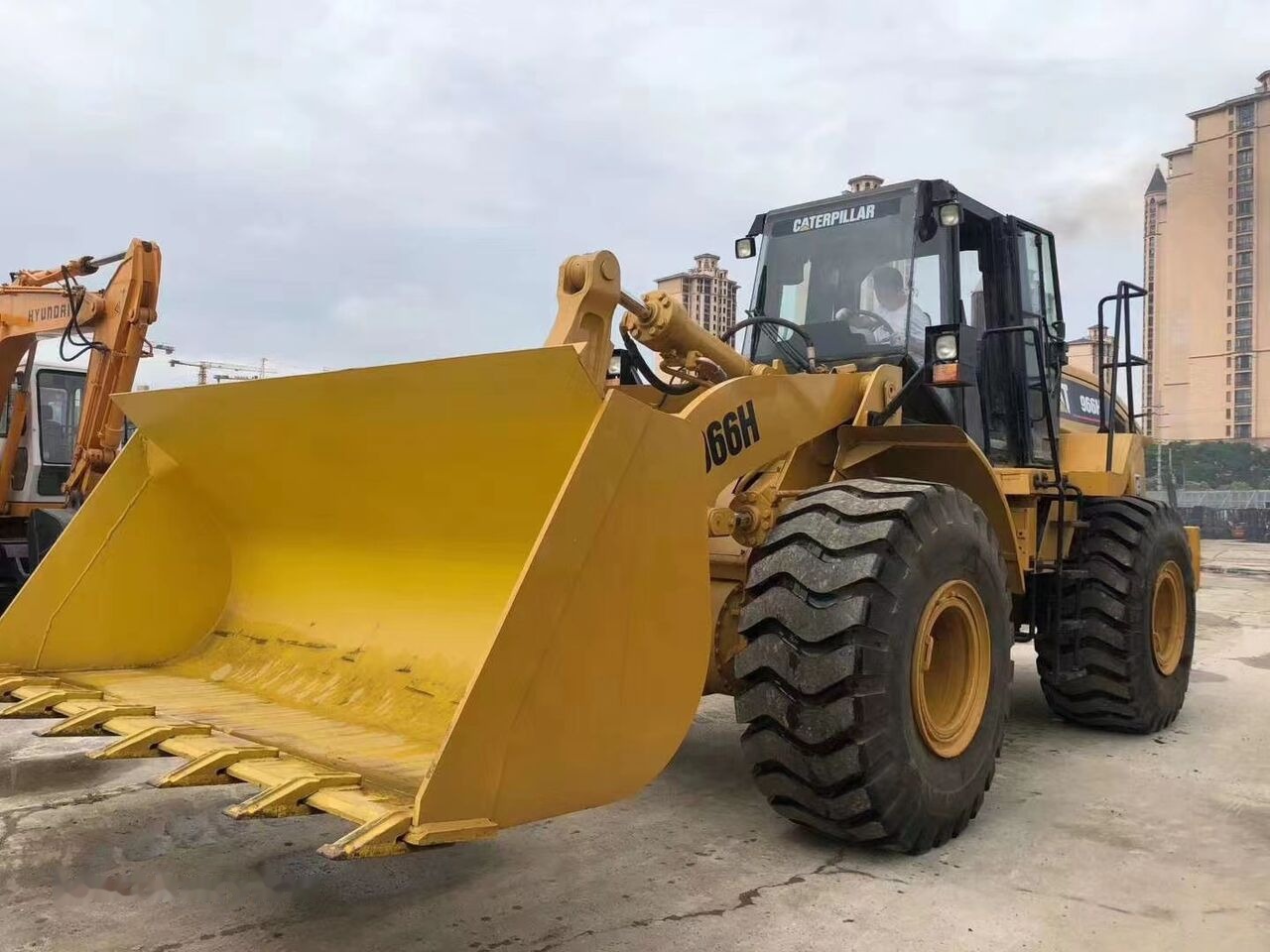 Caterpillar 966H - Radlader: das Bild 1 Caterpillar 966H - Radlader: das Bild 1