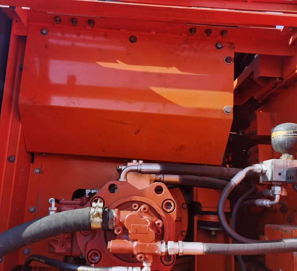 Doosan DH220LC-7 - Kettenbagger: das Bild 5 Doosan DH220LC-7 - Kettenbagger: das Bild 5