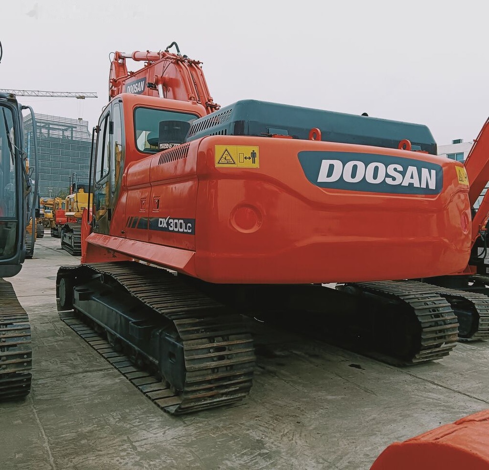 Doosan DX300 - Kettenbagger: das Bild 2 Doosan DX300 - Kettenbagger: das Bild 2