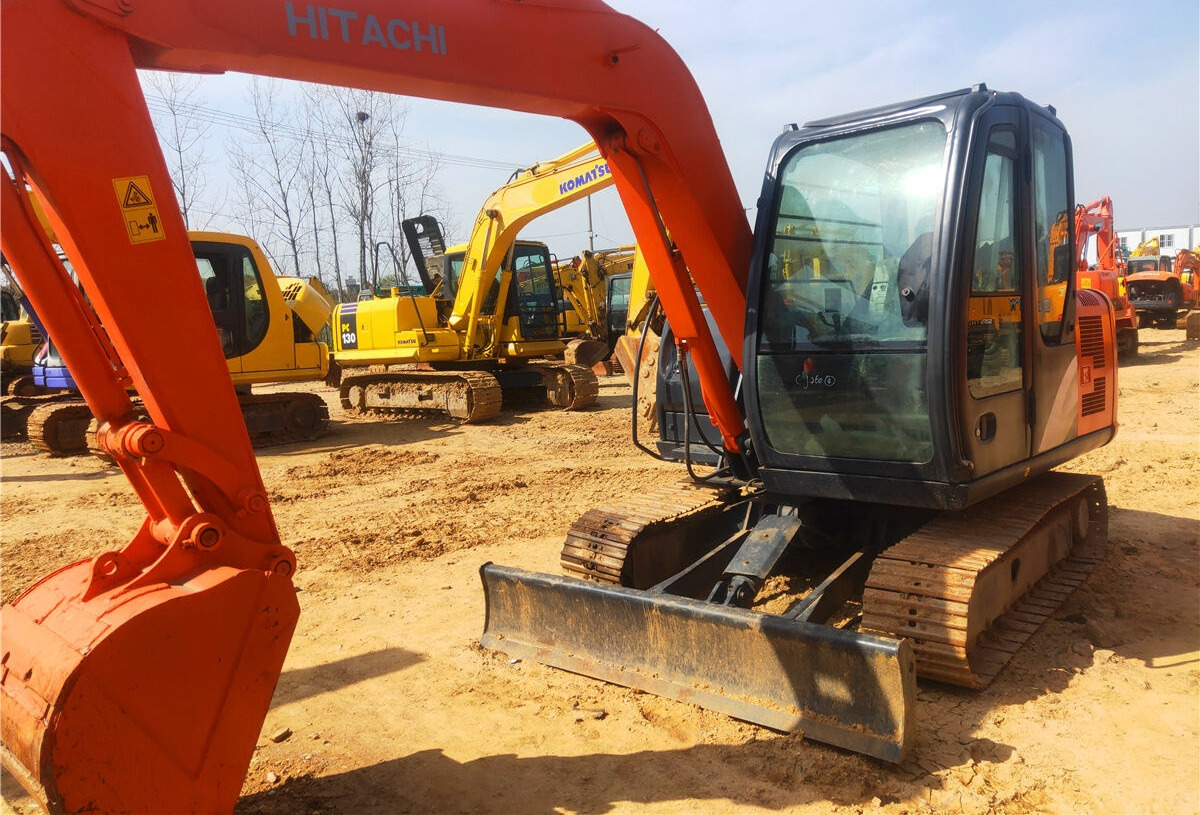Hitachi ZX60 - Minibagger: das Bild 2 Hitachi ZX60 - Minibagger: das Bild 2