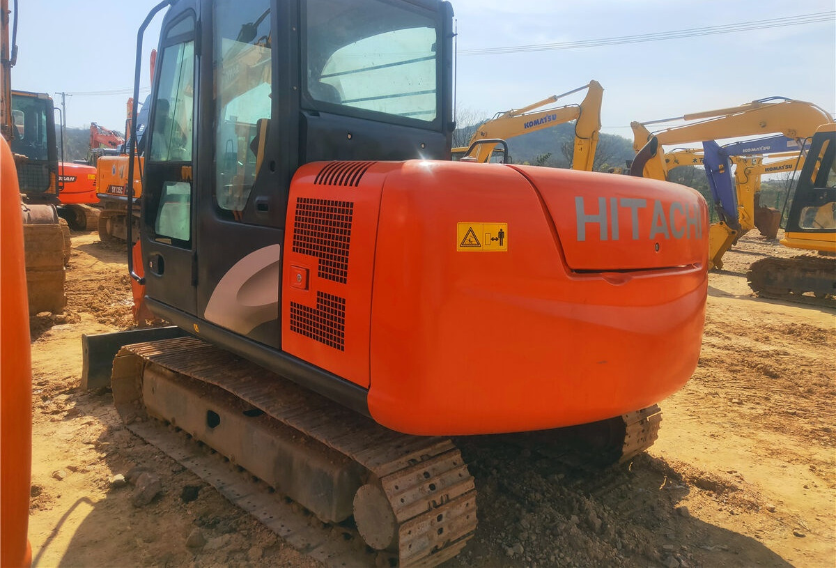 Hitachi ZX60 - Minibagger: das Bild 1 Hitachi ZX60 - Minibagger: das Bild 1