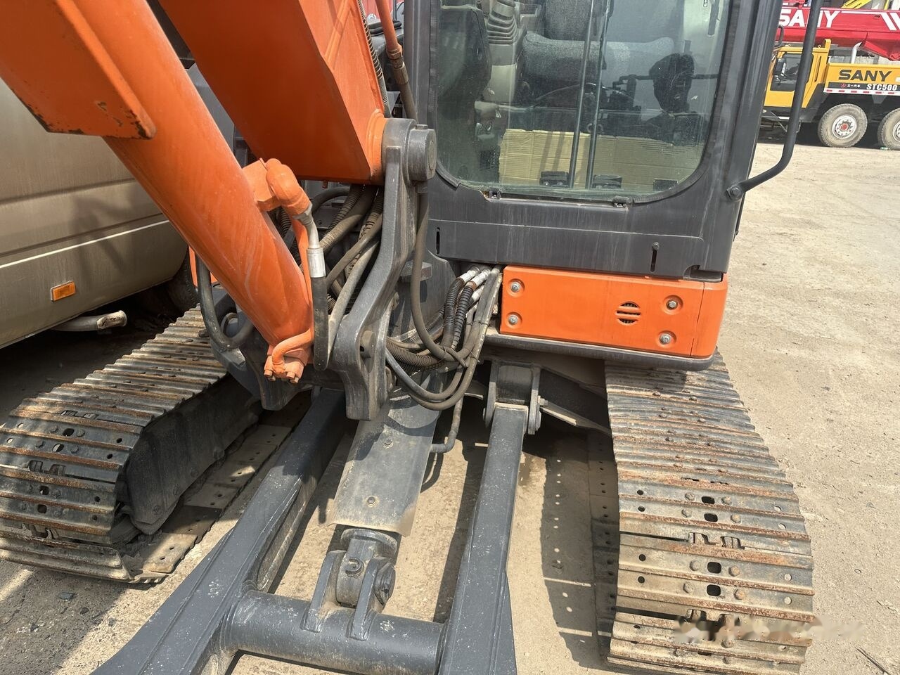 Hitachi ZX65 - Minibagger: das Bild 2 Hitachi ZX65 - Minibagger: das Bild 2