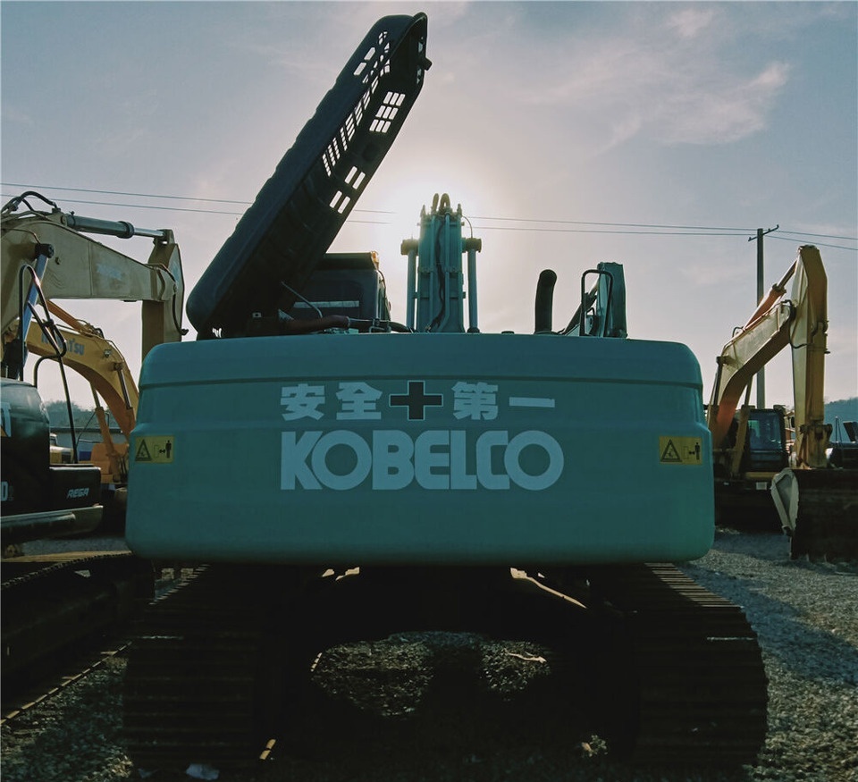 Kobelco SK210 - Kettenbagger: das Bild 4 Kobelco SK210 - Kettenbagger: das Bild 4