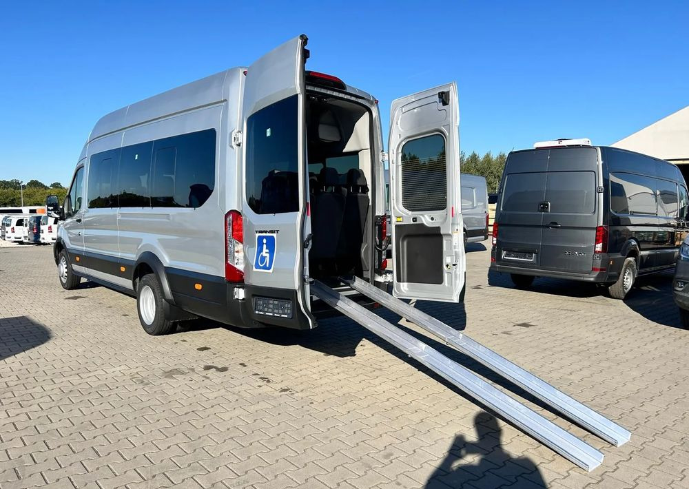Kleinbus, Personentransporter, Zustand - NEU Ford Transit: das Bild 18