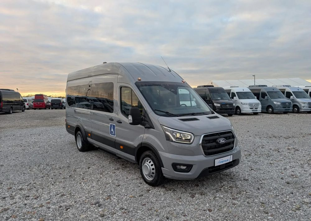 Ford Transit - Kleinbus, Personentransporter: das Bild 1 Ford Transit - Kleinbus, Personentransporter: das Bild 1