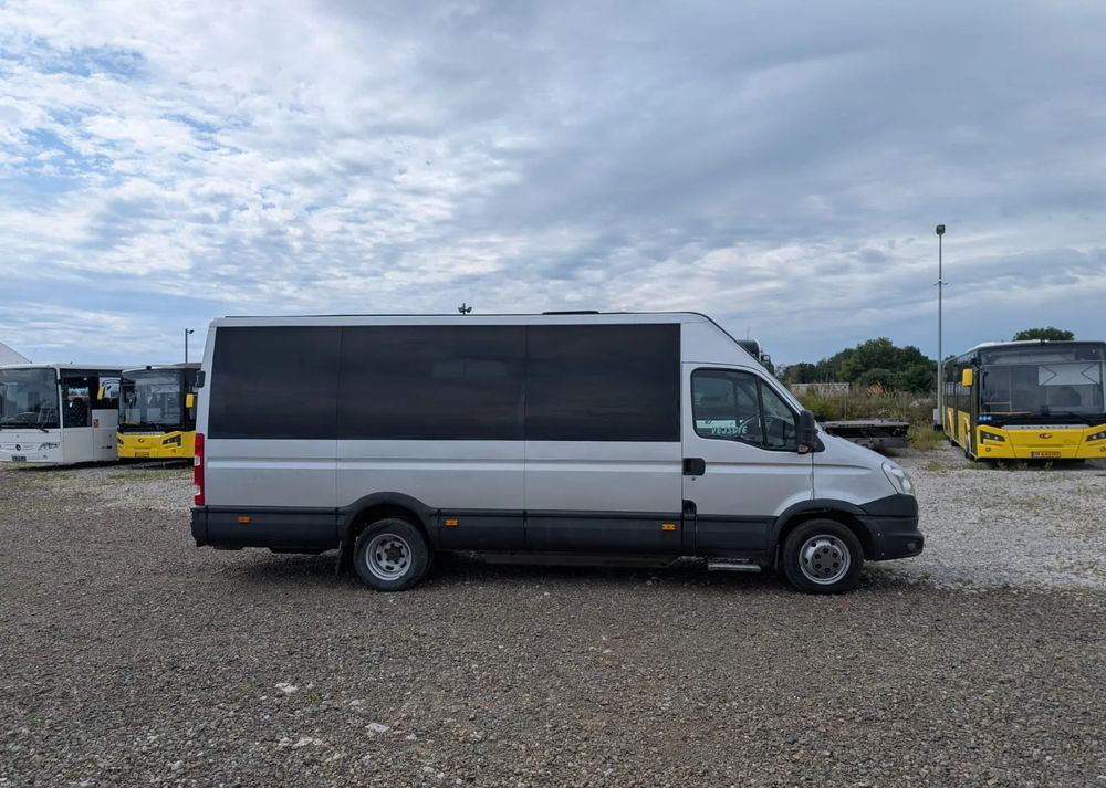 Iveco Daily 50C14 - Kleinbus, Personentransporter: das Bild 3 Iveco Daily 50C14 - Kleinbus, Personentransporter: das Bild 3