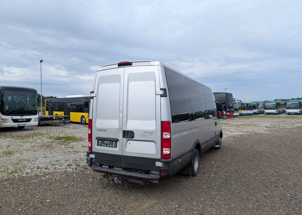 Iveco Daily 50C14 - Kleinbus, Personentransporter: das Bild 5 Iveco Daily 50C14 - Kleinbus, Personentransporter: das Bild 5