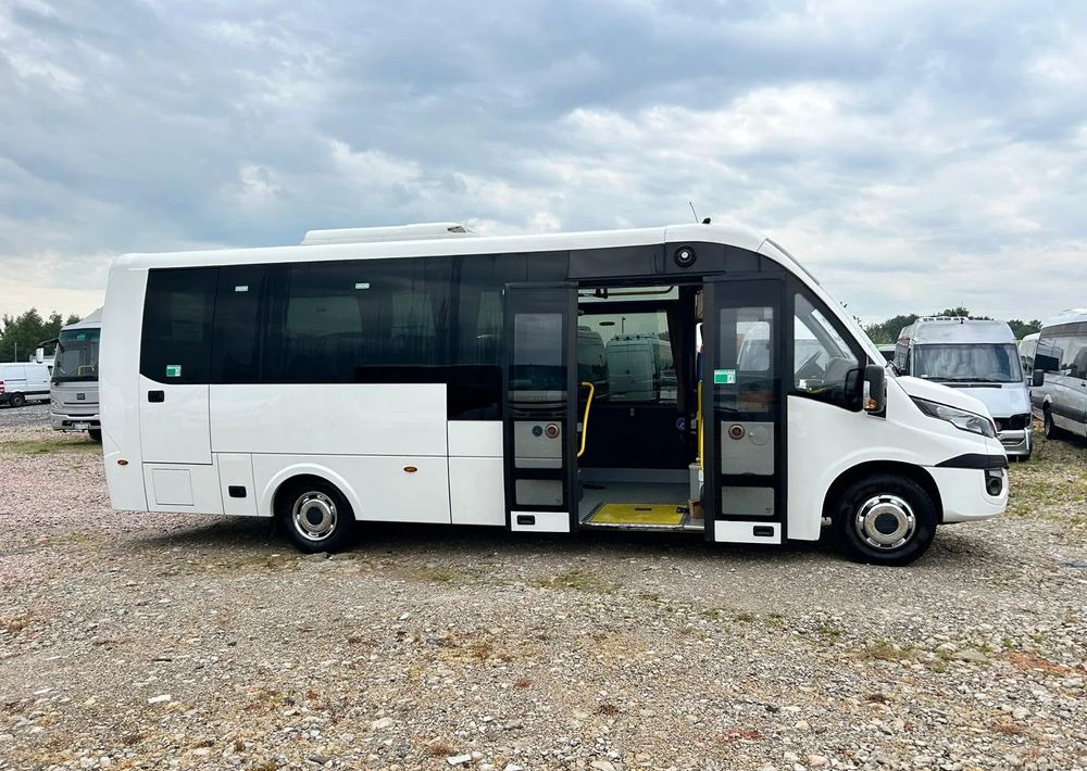 Iveco Daily Rosero City - Kleinbus, Personentransporter: das Bild 3 Iveco Daily Rosero City - Kleinbus, Personentransporter: das Bild 3