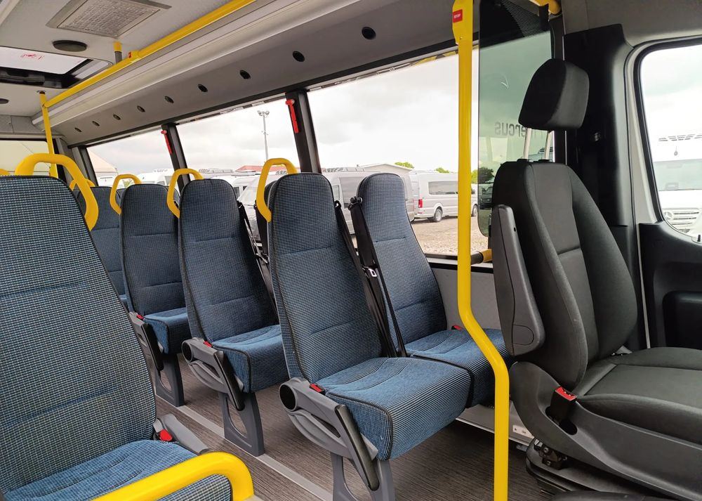 Kleinbus, Personentransporter, Zustand - NEU Mercedes-Benz Sprinter 517: das Bild 15