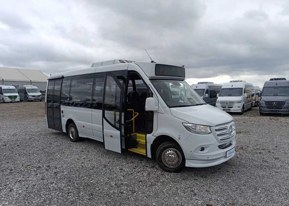 Mercedes-Benz Sprinter 517 - Kleinbus, Personentransporter: das Bild 2 Mercedes-Benz Sprinter 517 - Kleinbus, Personentransporter: das Bild 2