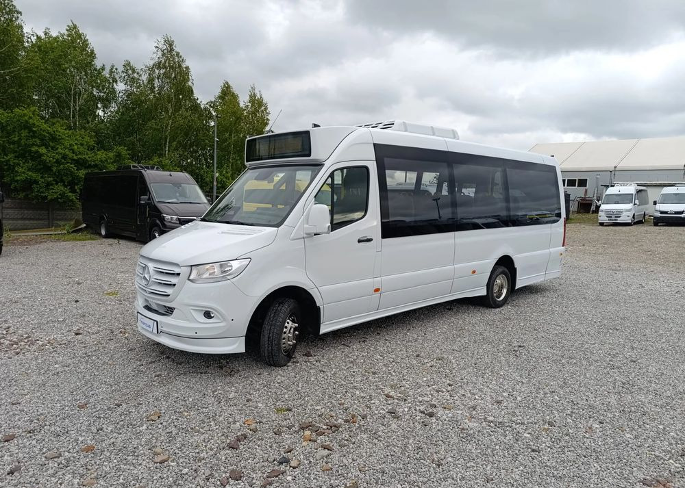 Kleinbus, Personentransporter, Zustand - NEU Mercedes-Benz Sprinter 517: das Bild 11