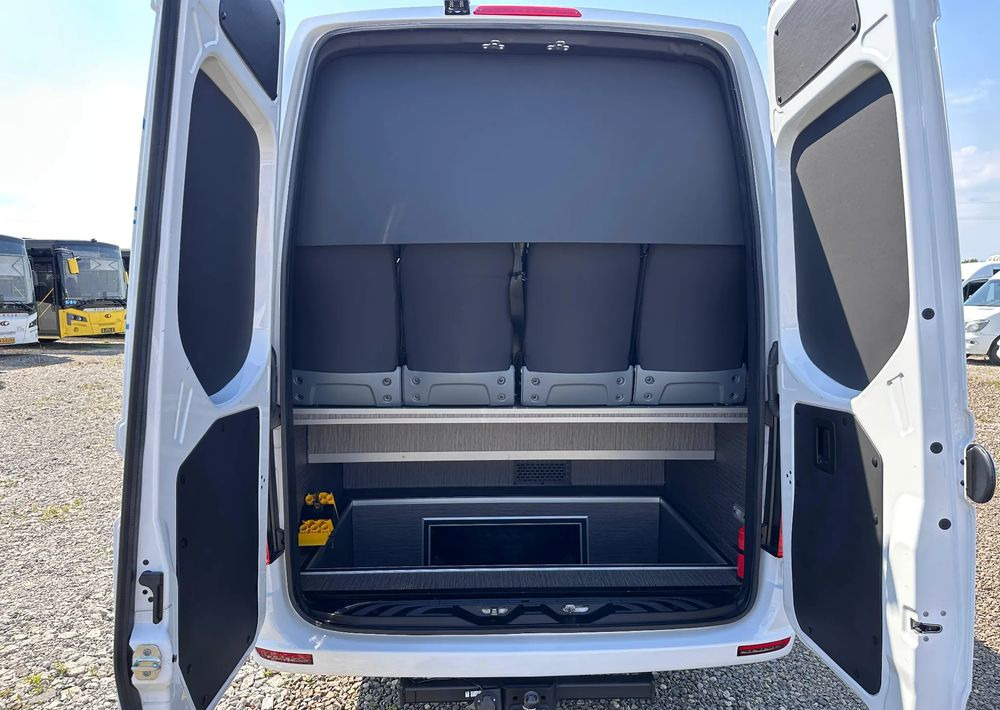 Mercedes-Benz Sprinter 517 - Kleinbus, Personentransporter: das Bild 5 Mercedes-Benz Sprinter 517 - Kleinbus, Personentransporter: das Bild 5