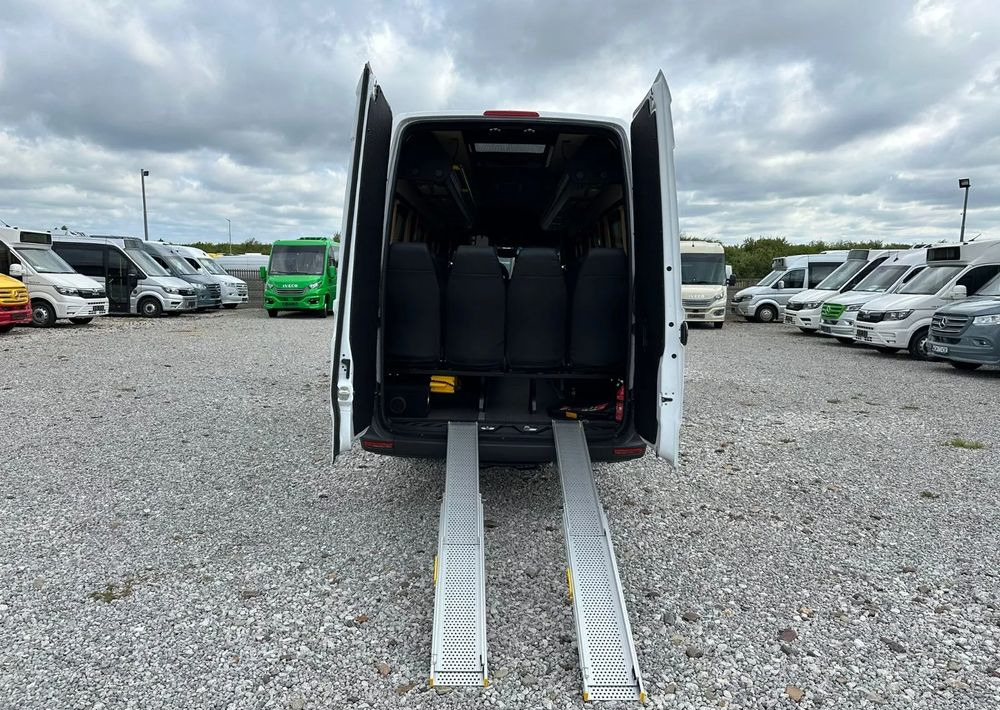 Mercedes-Benz Sprinter 517 - Kleinbus, Personentransporter: das Bild 5 Mercedes-Benz Sprinter 517 - Kleinbus, Personentransporter: das Bild 5