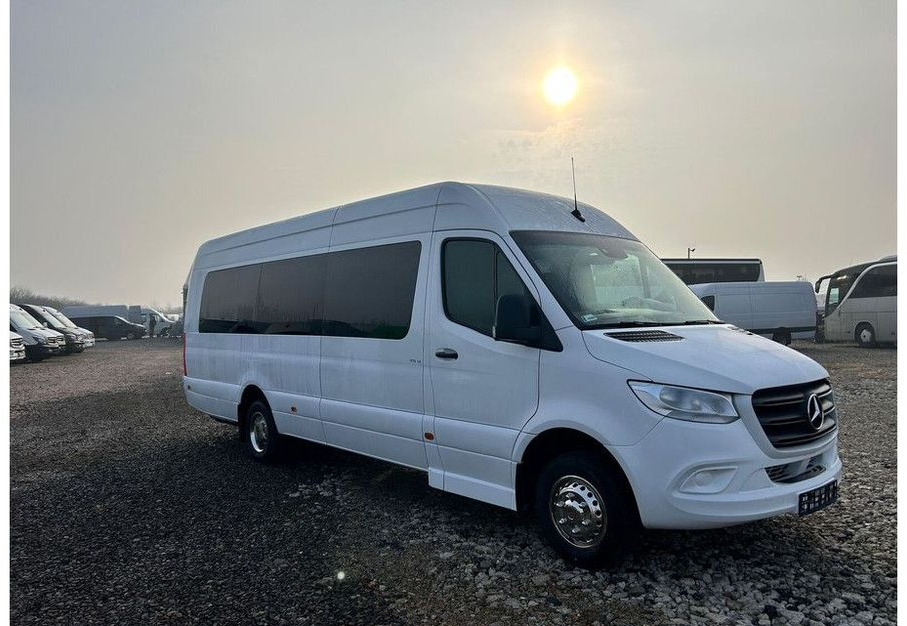 Mercedes-Benz V6 , 24 + 4 osobowy , Turystyczny - Kleinbus, Personentransporter: das Bild 2 Mercedes-Benz V6 , 24 + 4 osobowy , Turystyczny - Kleinbus, Personentransporter: das Bild 2
