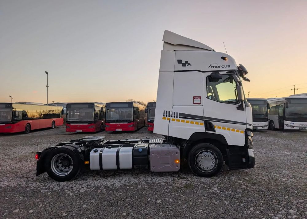 Renault T440 - Sattelzugmaschine: das Bild 3 Renault T440 - Sattelzugmaschine: das Bild 3