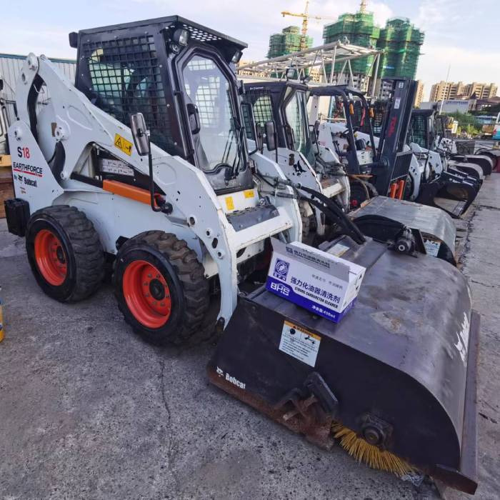 BOBCAT S18 - Kompaktlader: das Bild 1 BOBCAT S18 - Kompaktlader: das Bild 1