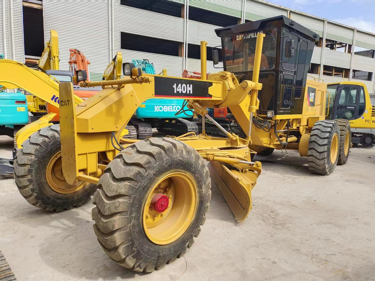 CATERPILLAR 140H - Grader: das Bild 2 CATERPILLAR 140H - Grader: das Bild 2