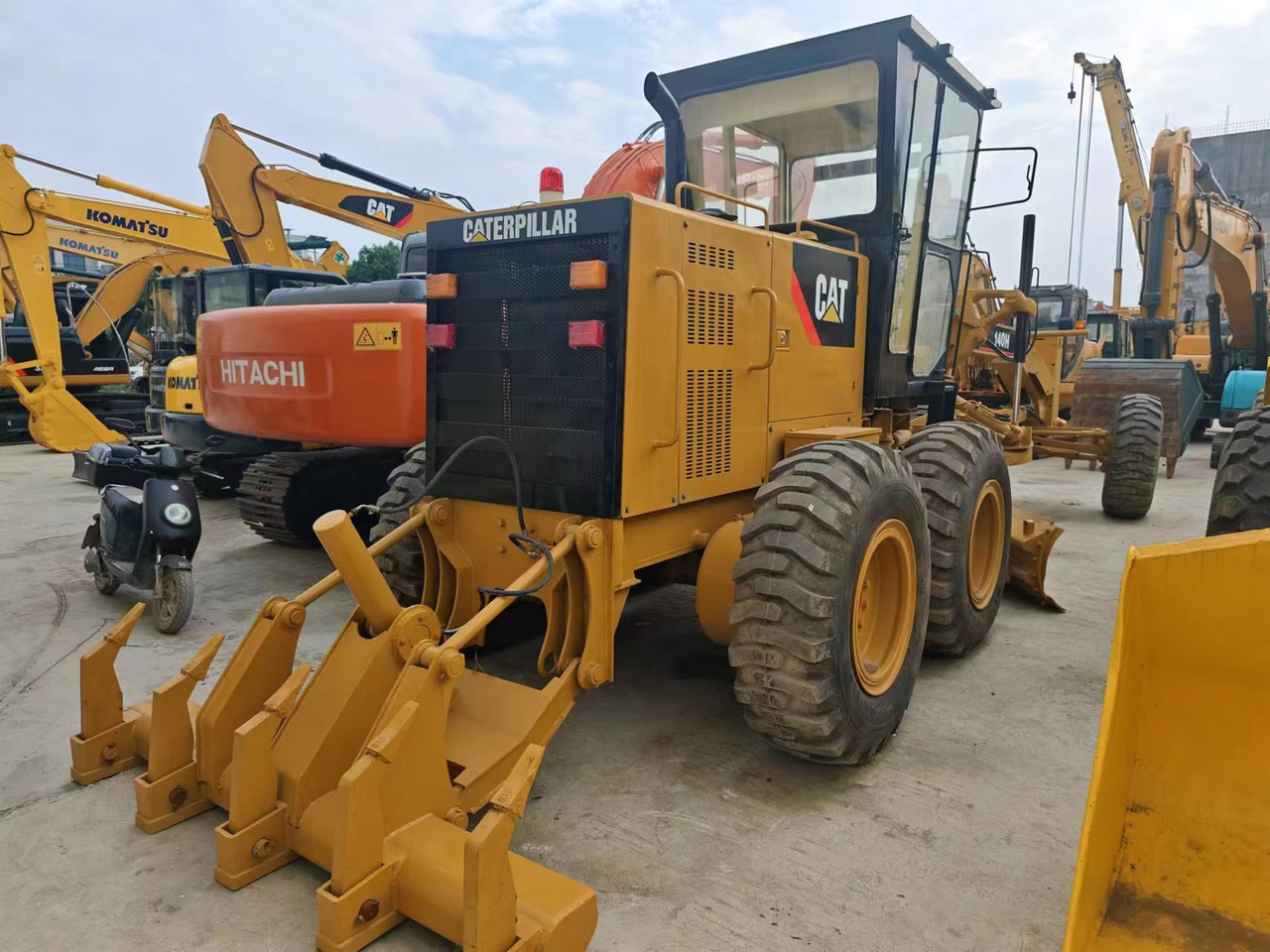 CATERPILLAR 140H - Grader: das Bild 2 CATERPILLAR 140H - Grader: das Bild 2