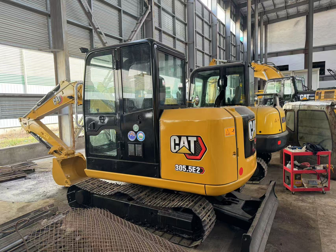 CATERPILLAR 305.5E2 CAT 305 308 306 307 - Minibagger: das Bild 2 CATERPILLAR 305.5E2 CAT 305 308 306 307 - Minibagger: das Bild 2