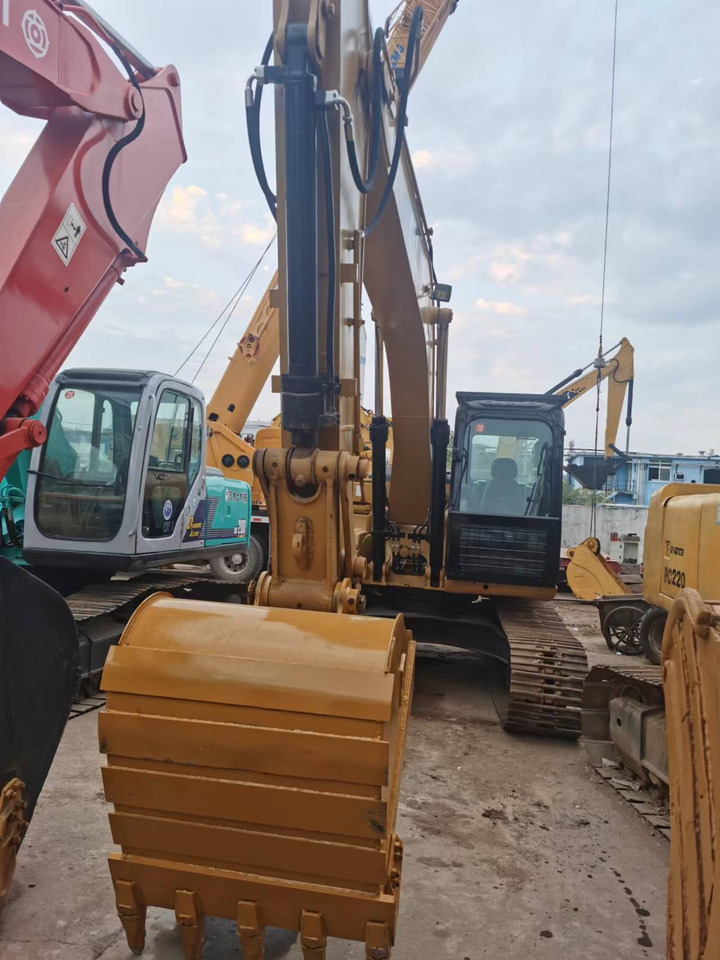 CATERPILLAR 315D - Kettenbagger: das Bild 3 CATERPILLAR 315D - Kettenbagger: das Bild 3
