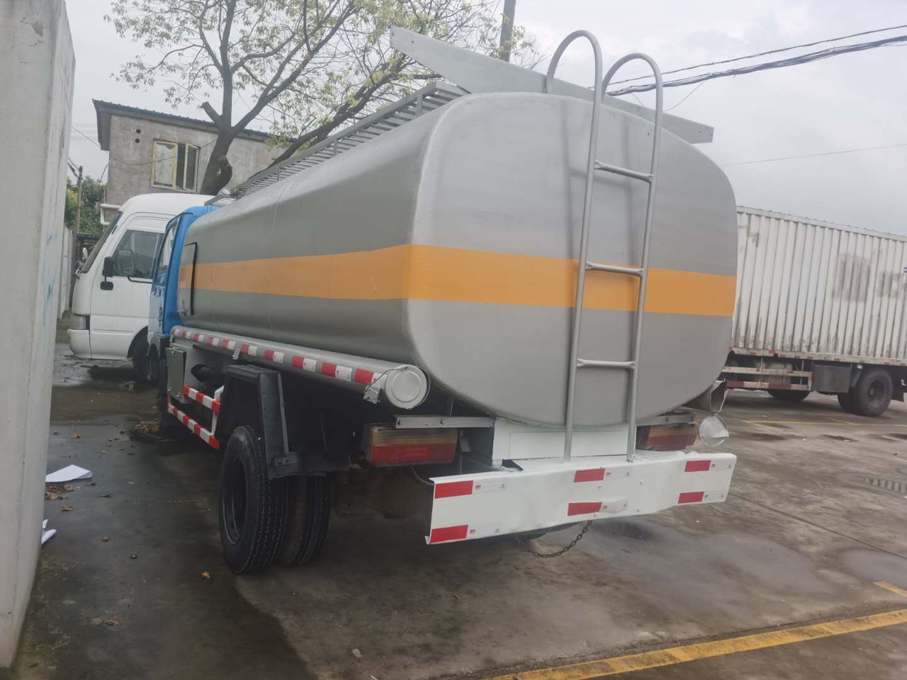 DONGFENG 6ton - Tankwagen: das Bild 3 DONGFENG 6ton - Tankwagen: das Bild 3