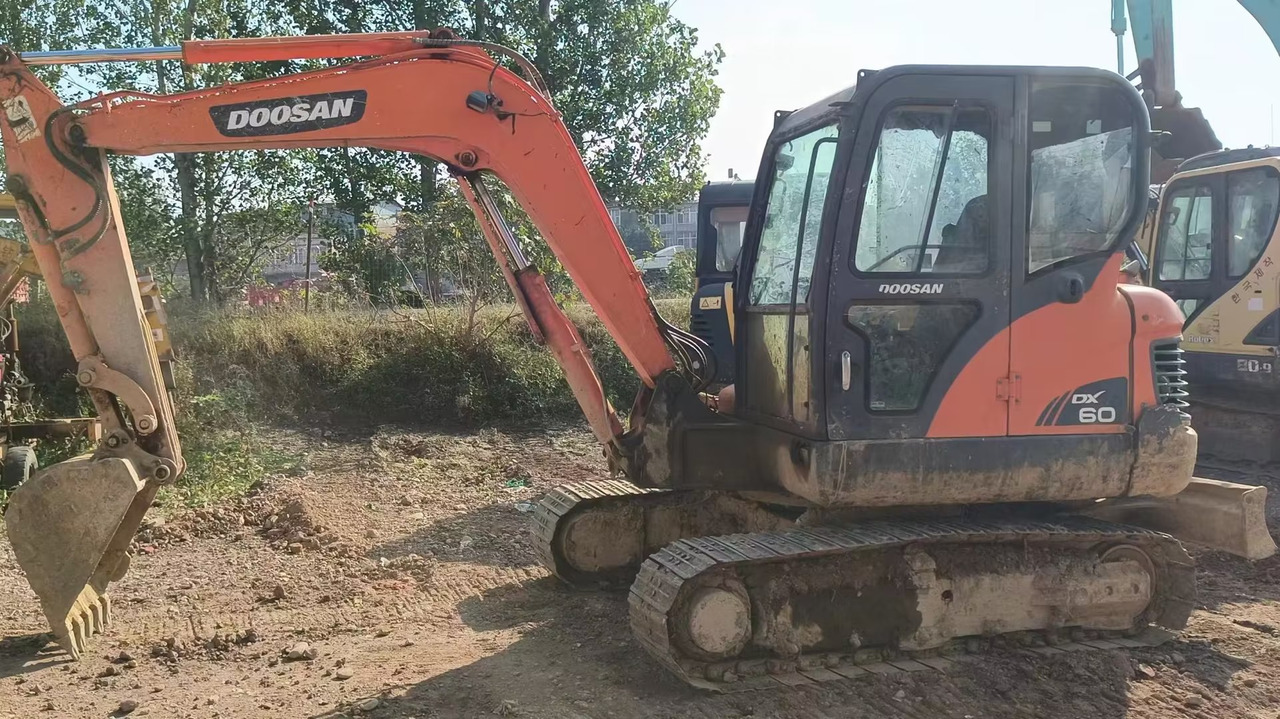 DOOSAN dx60 - Minibagger: das Bild 1 DOOSAN dx60 - Minibagger: das Bild 1