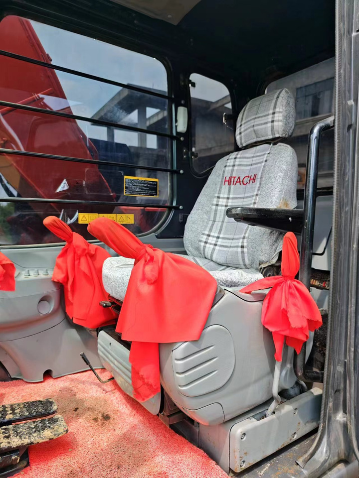HITACHI EX120-5 - Kettenbagger: das Bild 5 HITACHI EX120-5 - Kettenbagger: das Bild 5