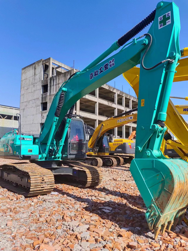 KOBELCO SK200D - Kettenbagger: das Bild 2 KOBELCO SK200D - Kettenbagger: das Bild 2