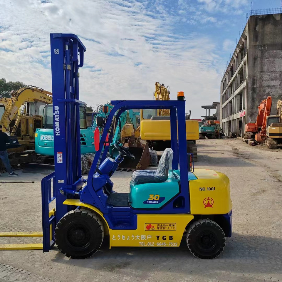 KOMATSU FD30 - Dieselstapler: das Bild 1 KOMATSU FD30 - Dieselstapler: das Bild 1