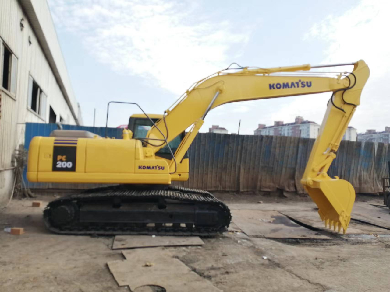 KOMATSU PC200-7 - Kettenbagger: das Bild 1 KOMATSU PC200-7 - Kettenbagger: das Bild 1
