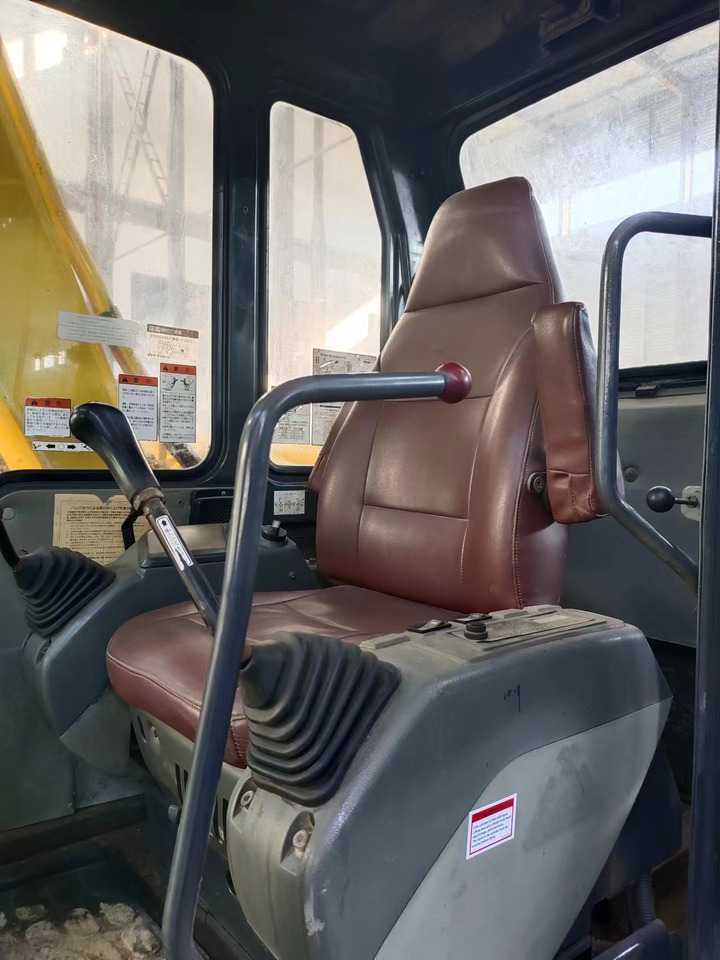 KOMATSU PC60-7 - Kettenbagger: das Bild 4 KOMATSU PC60-7 - Kettenbagger: das Bild 4