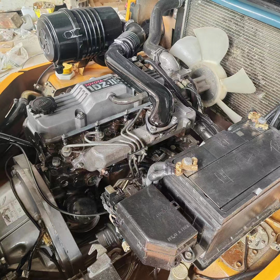 TOYOTA FD30 - Dieselstapler: das Bild 5 TOYOTA FD30 - Dieselstapler: das Bild 5