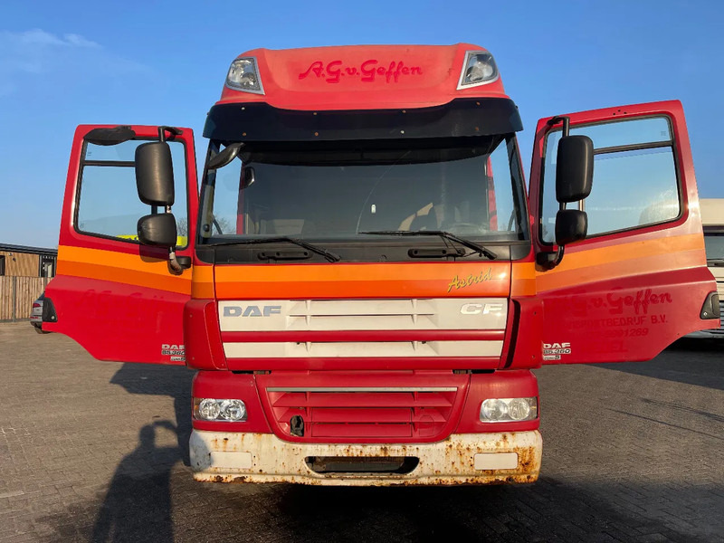 DAF CF 85 Tractor unit - Sattelzugmaschine: das Bild 2 DAF CF 85 Tractor unit - Sattelzugmaschine: das Bild 2