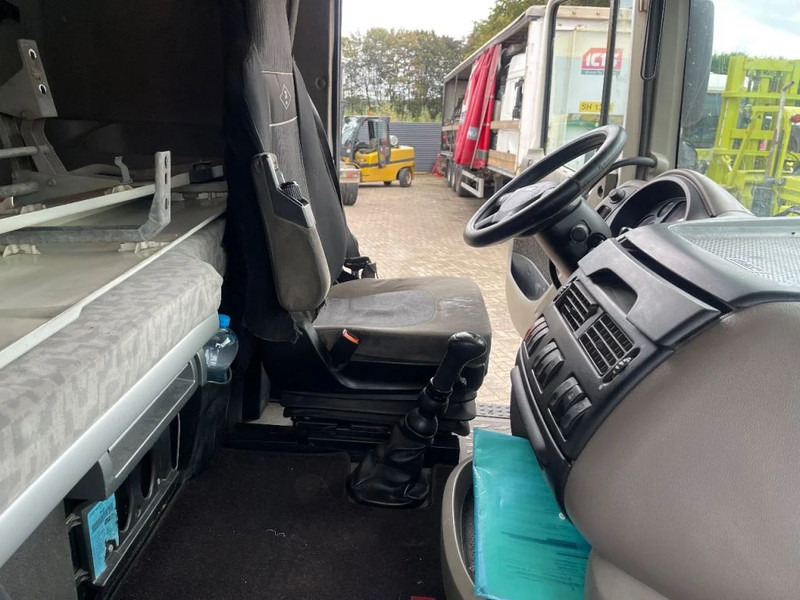 Sattelzugmaschine DAF XF 105.460 Tractor unit: das Bild 12