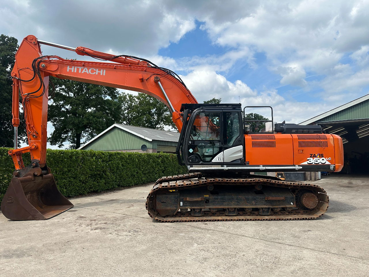 Hitachi ZX350LC-6 - Kettenbagger: das Bild 4 Hitachi ZX350LC-6 - Kettenbagger: das Bild 4