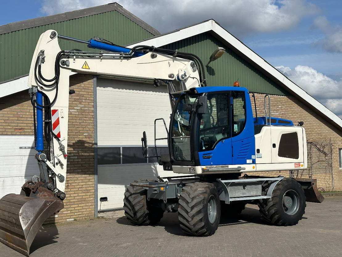 Liebherr A914 - Mobilbagger: das Bild 1 Liebherr A914 - Mobilbagger: das Bild 1