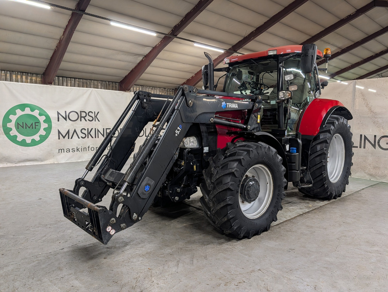 Traktor CASE IH Puma 145 CVX: das Bild 1