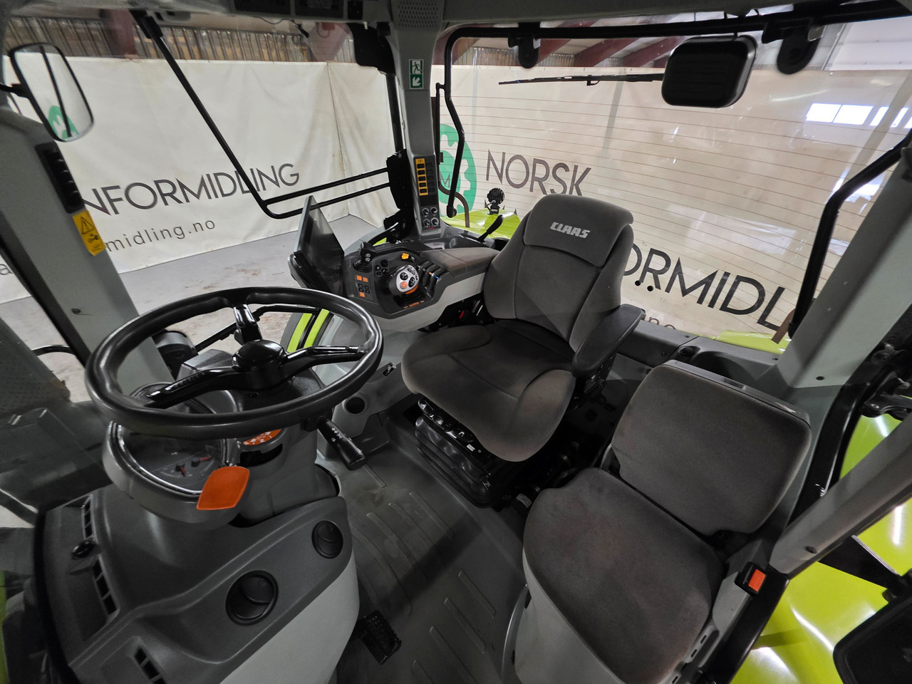 Traktor CLAAS Arion 660 C-Matic: das Bild 12