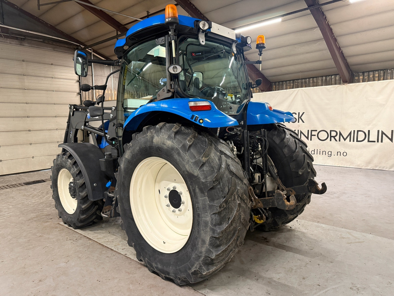 New Holland T6.140 EC - Traktor: das Bild 3 New Holland T6.140 EC - Traktor: das Bild 3