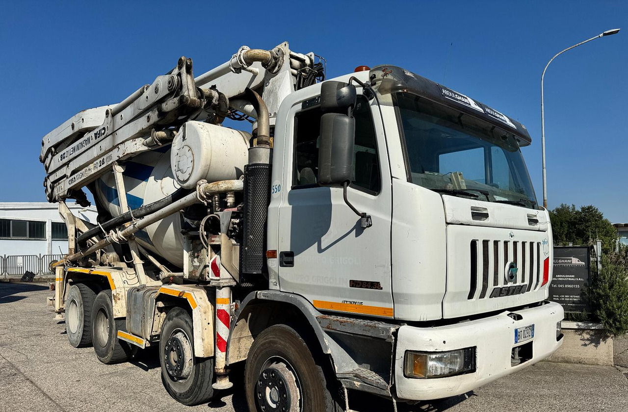 Betonpompa CIFA ASTRA HD84.38 - 2003 - Fahrmischerbetonpumpe: das Bild 2 Betonpompa CIFA ASTRA HD84.38 - 2003 - Fahrmischerbetonpumpe: das Bild 2