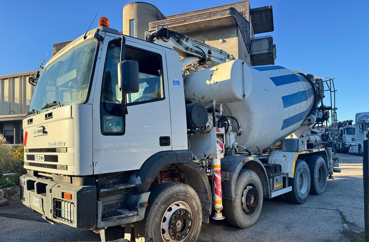 Betonpompa CIFA Iveco Trakker 410E44 - Betonpumpe: das Bild 3 Betonpompa CIFA Iveco Trakker 410E44 - Betonpumpe: das Bild 3