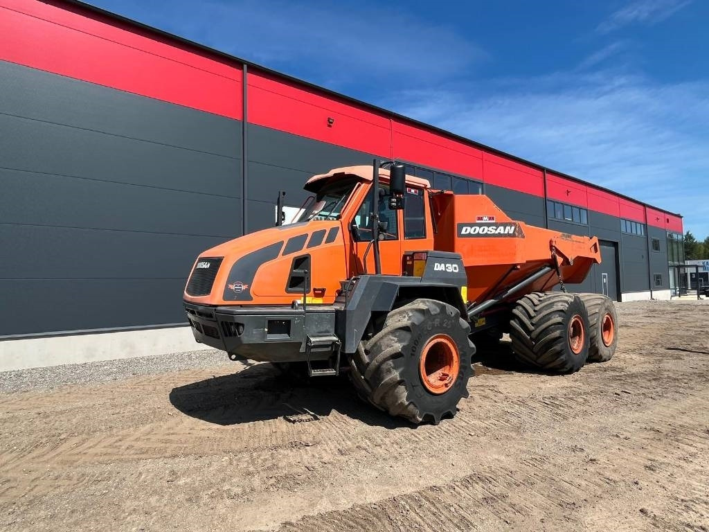 Doosan DA 30 - Knickgelenkter Dumper: das Bild 2 Doosan DA 30 - Knickgelenkter Dumper: das Bild 2