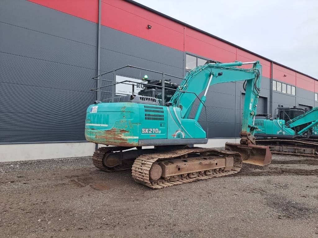 Kobelco SK 210 LC-10 - Kettenbagger: das Bild 4 Kobelco SK 210 LC-10 - Kettenbagger: das Bild 4