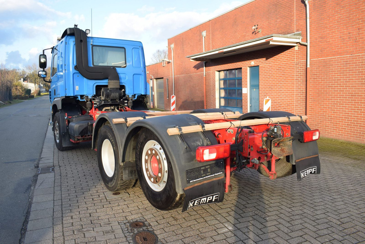 Fahrgestell LKW DAF  CF 450 6x2 Fahrgestell Klima Navi Lift Retarder: das Bild 6