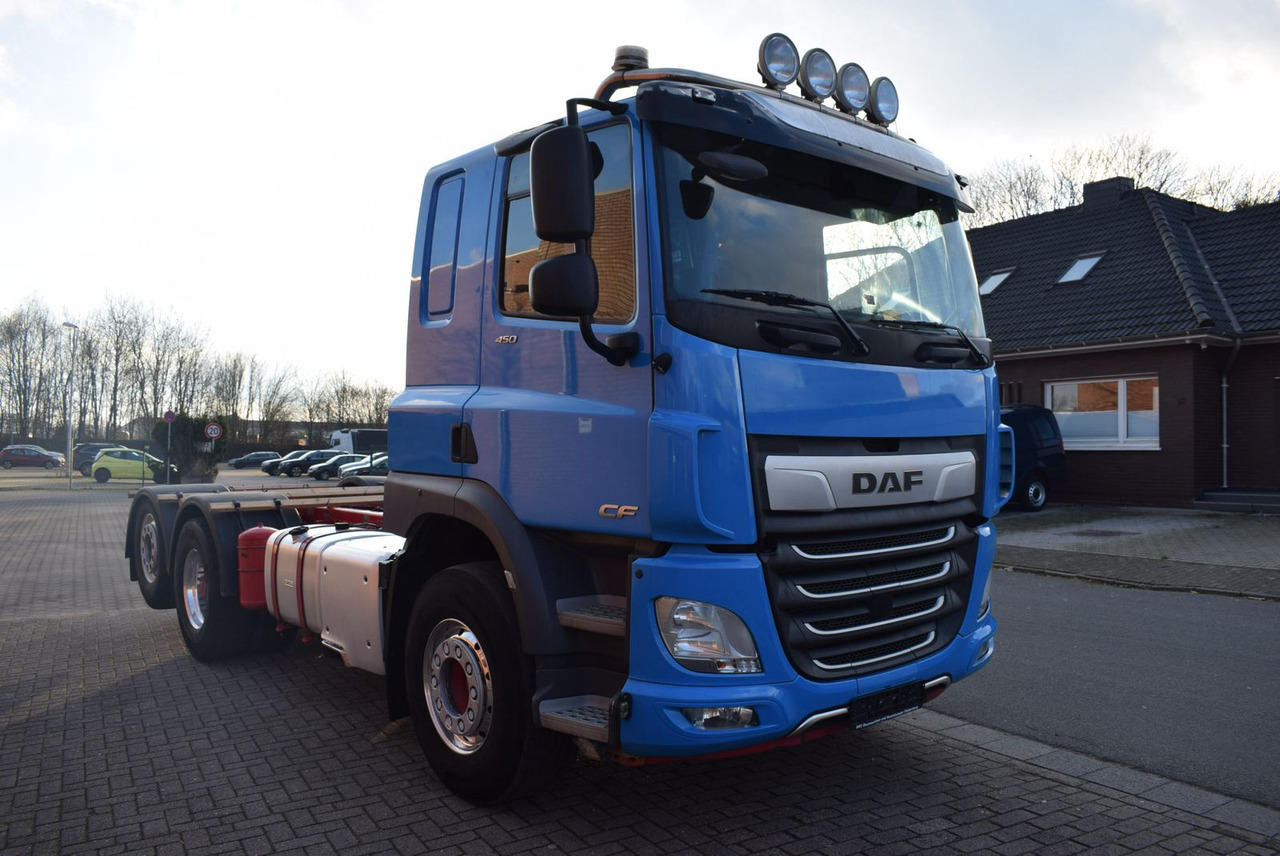Fahrgestell LKW DAF  CF 450 6x2 Fahrgestell Klima Navi Lift Retarder: das Bild 11