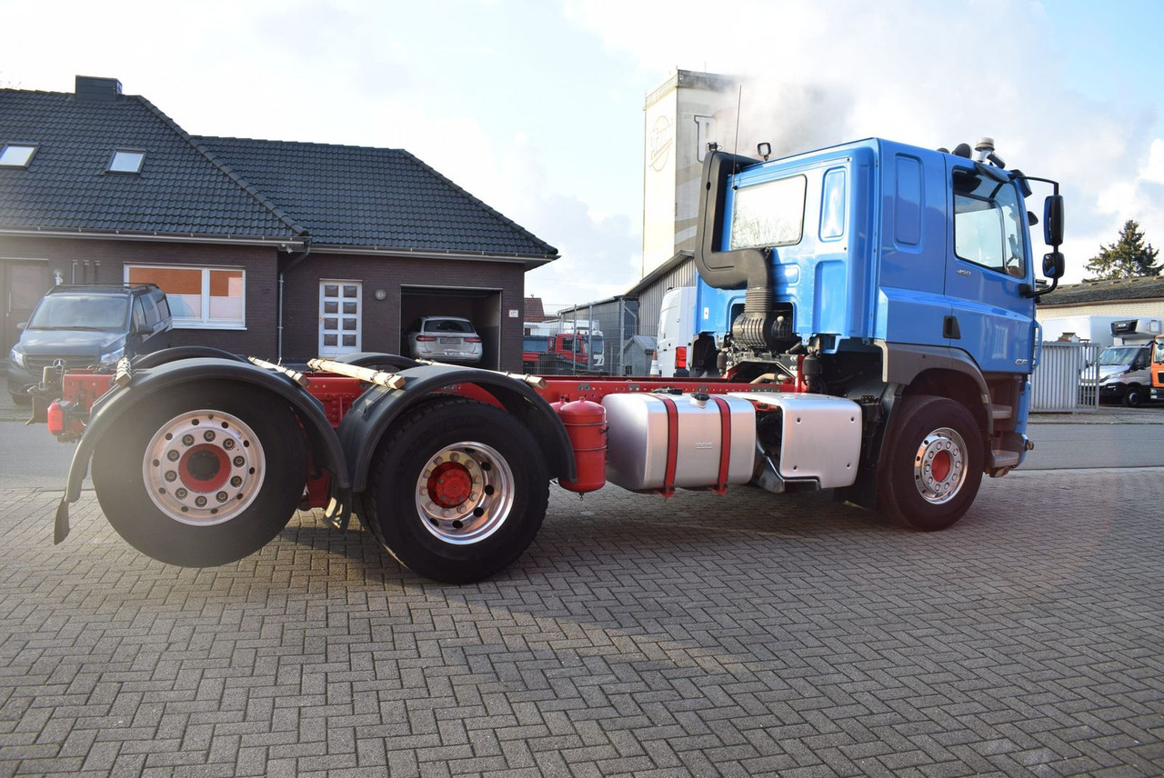 Fahrgestell LKW DAF  CF 450 6x2 Fahrgestell Klima Navi Lift Retarder: das Bild 9